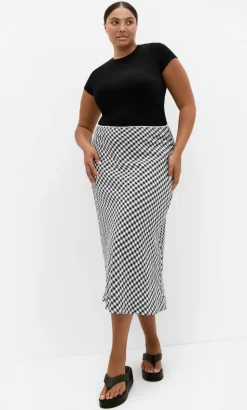 Western Gingham Midi Skirt - black