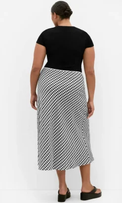 Western Gingham Midi Skirt - black