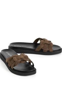 WIDE FIT Star Weave Slide - chocolate