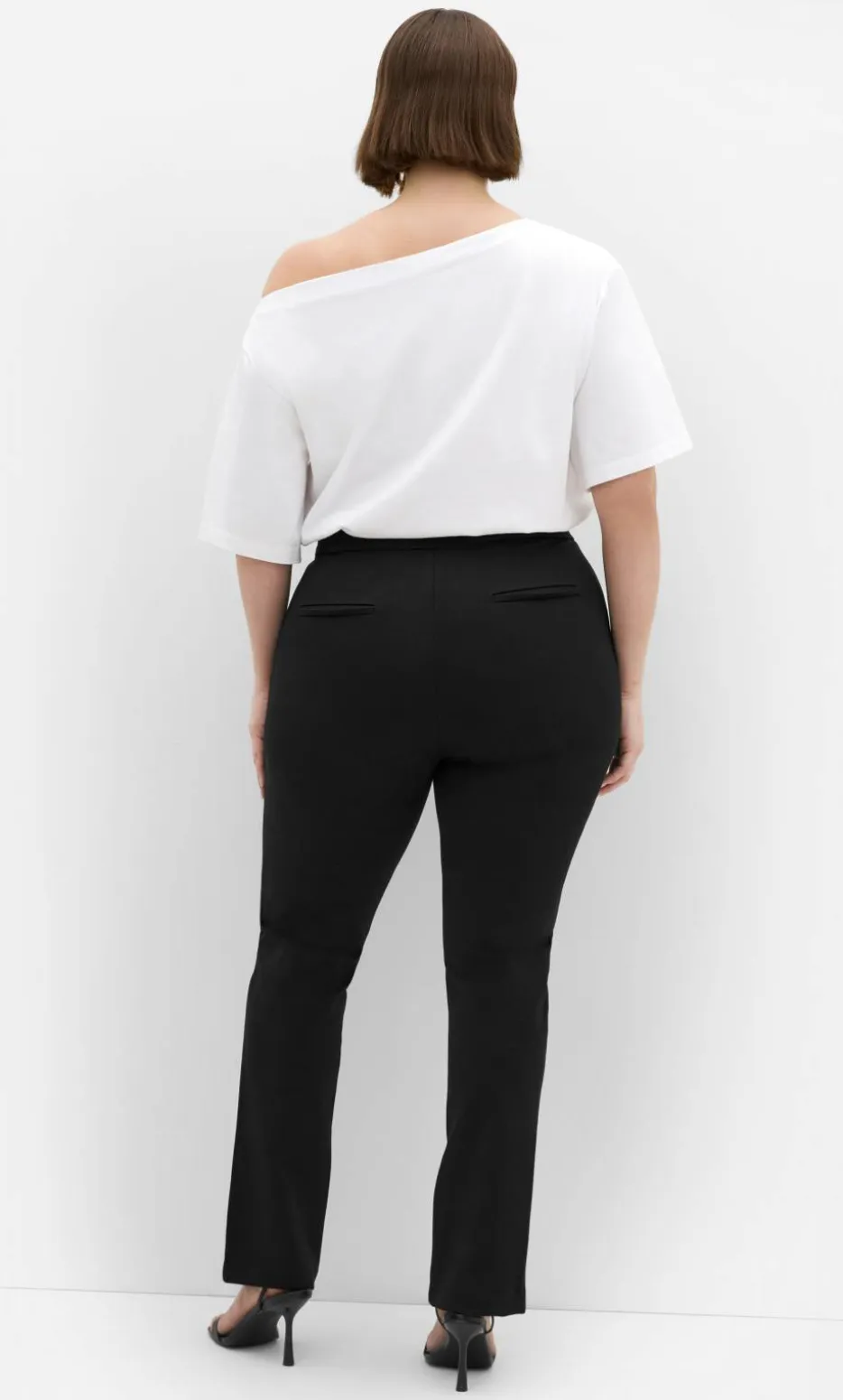 Wynter Tapered Ponte Pant - black